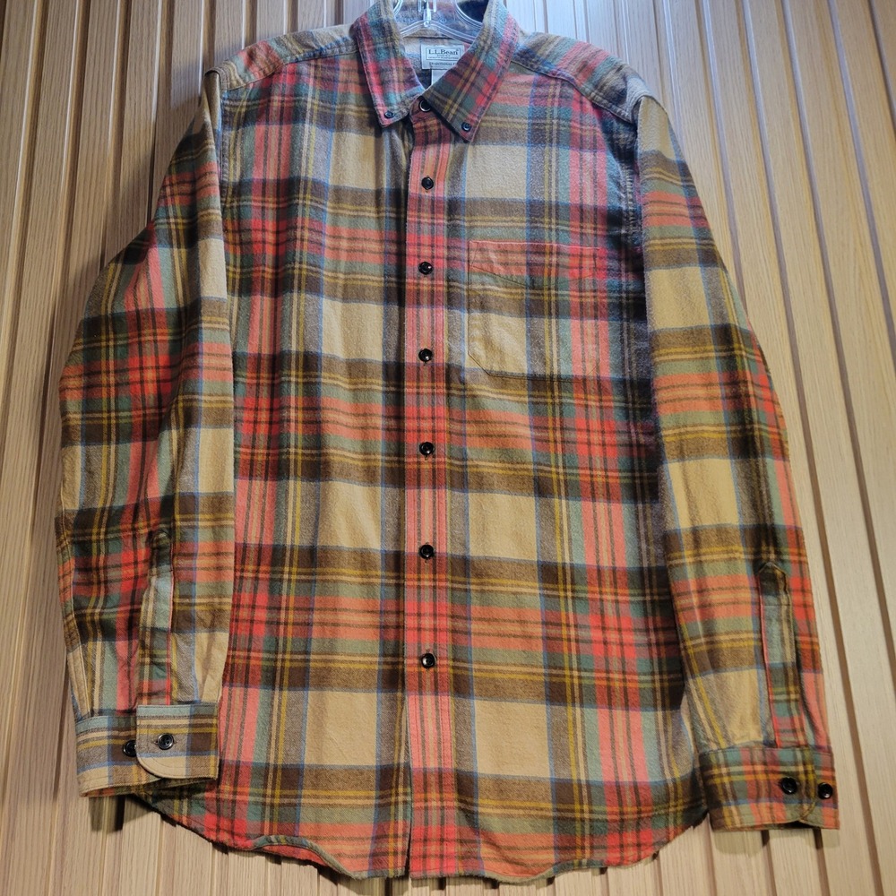 LL Bean Mens Flannel Shirt Medium Regular Plaid Traditional Fit Cotton 228061